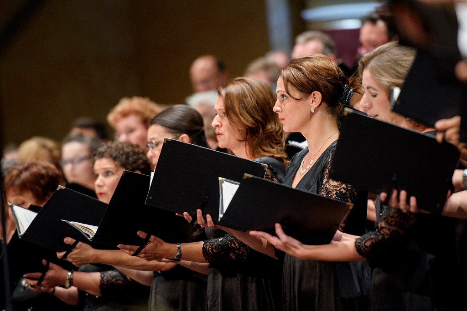 A világhírű Giacomo Sagripanti vezényli a Nemzeti Filharmonikusokat